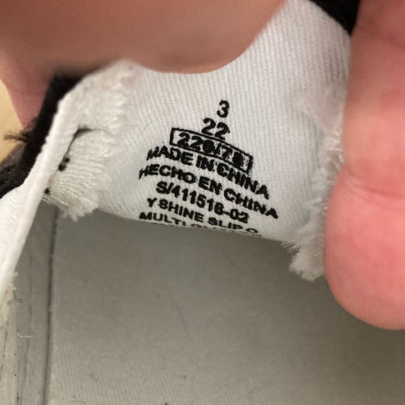 Old Navy Sparkly Slip On Sneakers - Picture 8 of 8